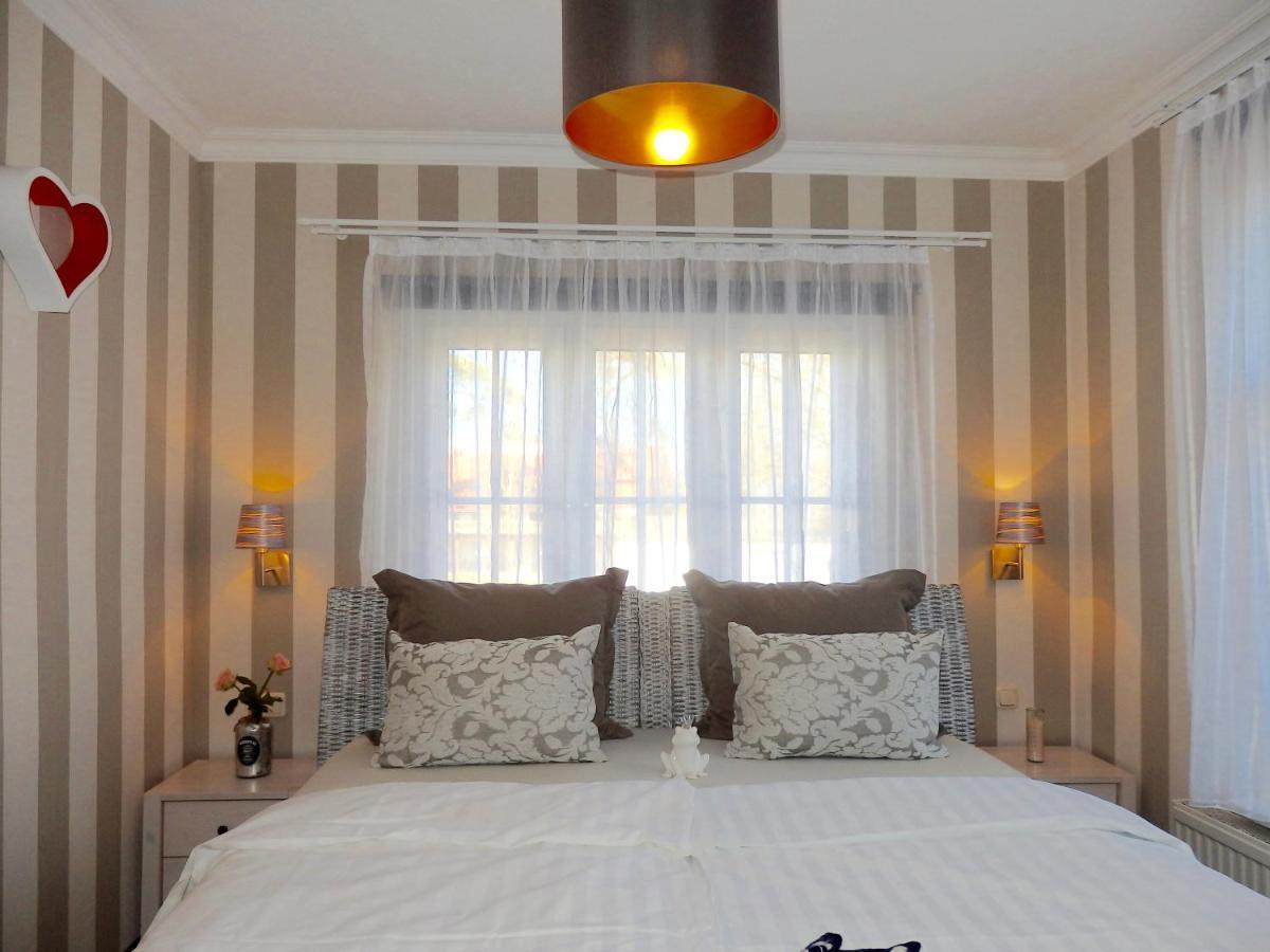 Strandhotel Villa Louisa & Appartementhaeuser Villa Josephine Und Villa Christine Juliusruh Exteriér fotografie