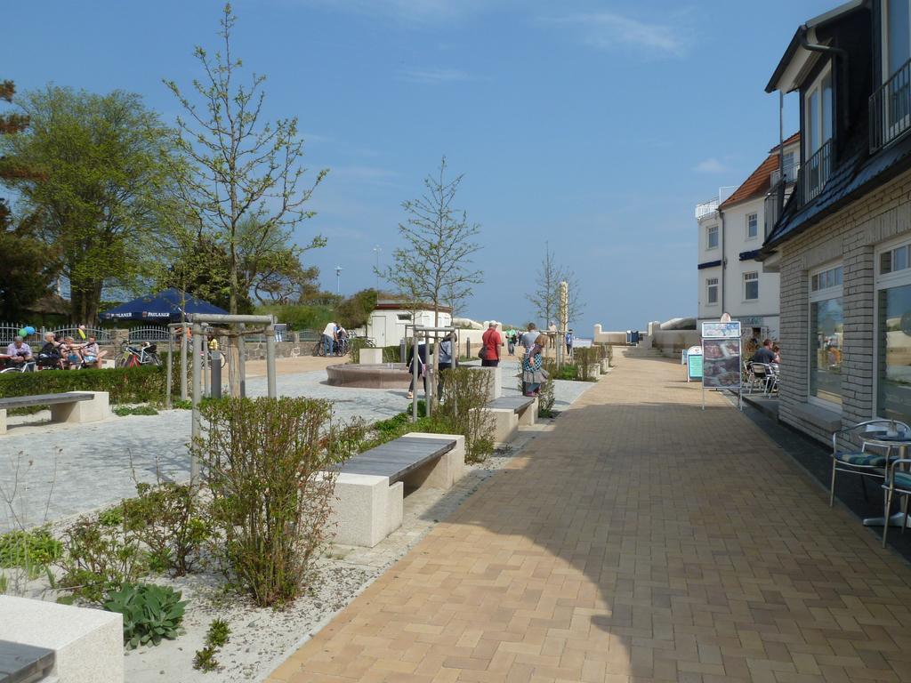 Strandhotel Villa Louisa & Appartementhaeuser Villa Josephine Und Villa Christine Juliusruh Pokoj fotografie